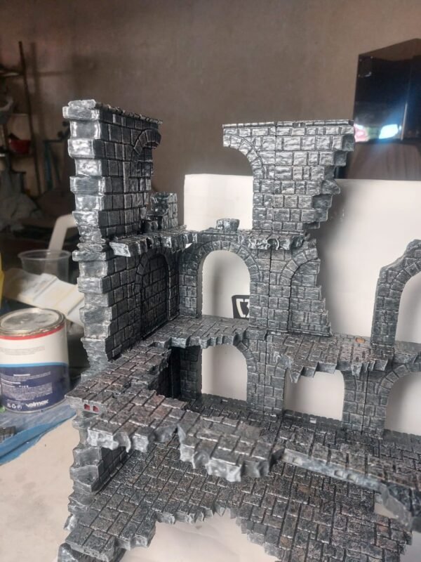 Diorama de Castillo Medieval en Ruinas (40 cm de Altura) - Image 2