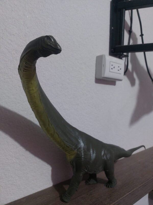 Dreadnoughtus (Escala 1/16) - Impreso en PLA y Pintado a Mano