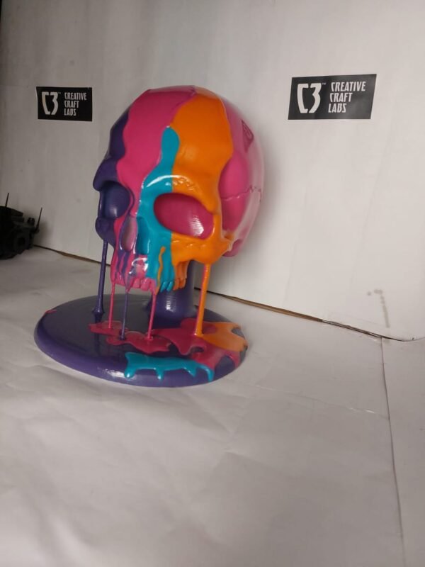 Escultura de Cráneo: "Pintura en Movimiento" (20 cm de Altura) - Impresa en PLA